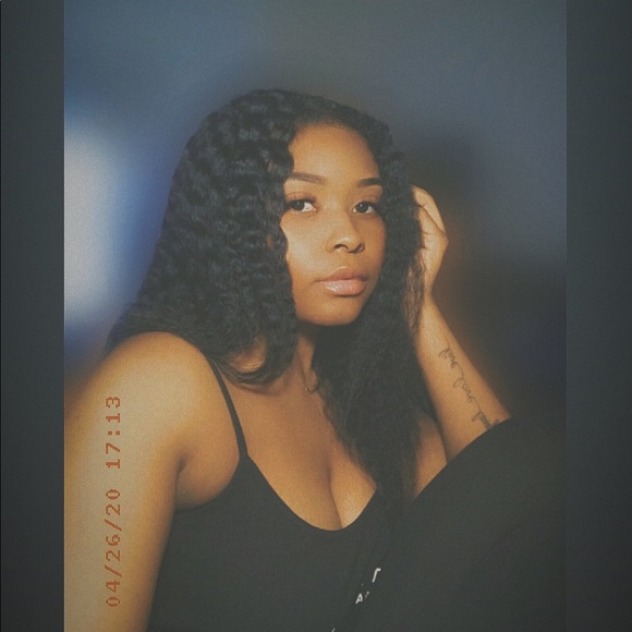 Meet your Posher, Diamond - Picture 1 of 1